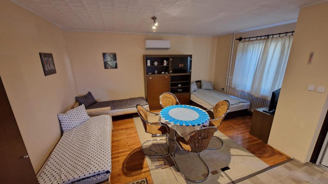 Friendly Apartment In The Suburb. Budapeşte Dış mekan fotoğraf