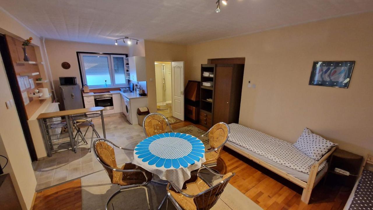 Friendly Apartment In The Suburb. Budapeşte Dış mekan fotoğraf