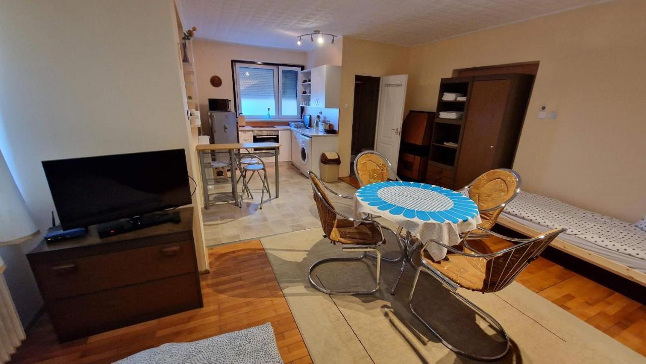 Friendly Apartment In The Suburb. Budapeşte Dış mekan fotoğraf